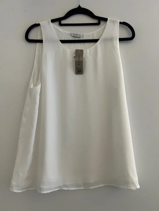 Reitmans R Essentials White Sleeveless Tank - Picture 1 of 12